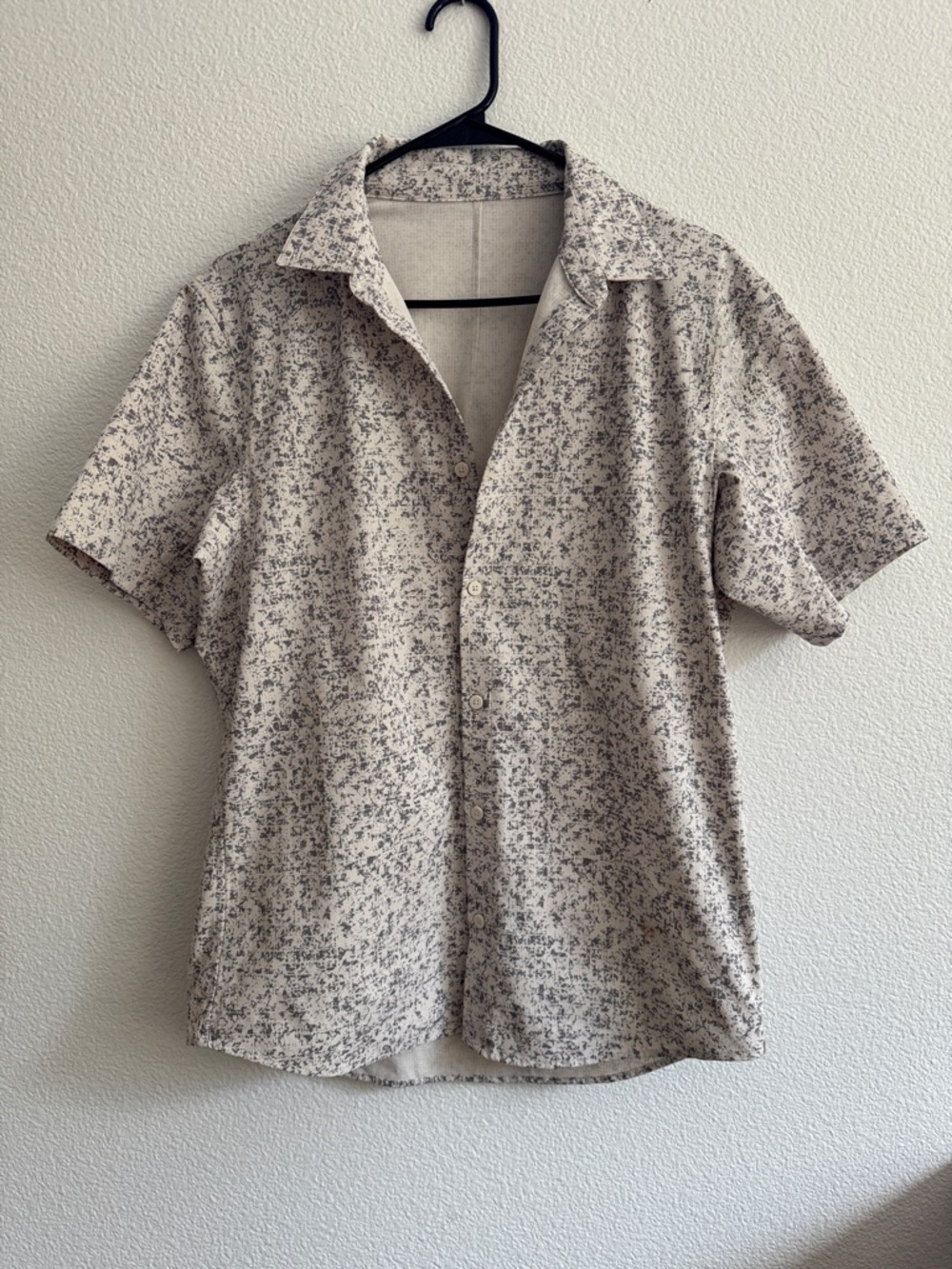 Lululemon short sleeve button up shirt